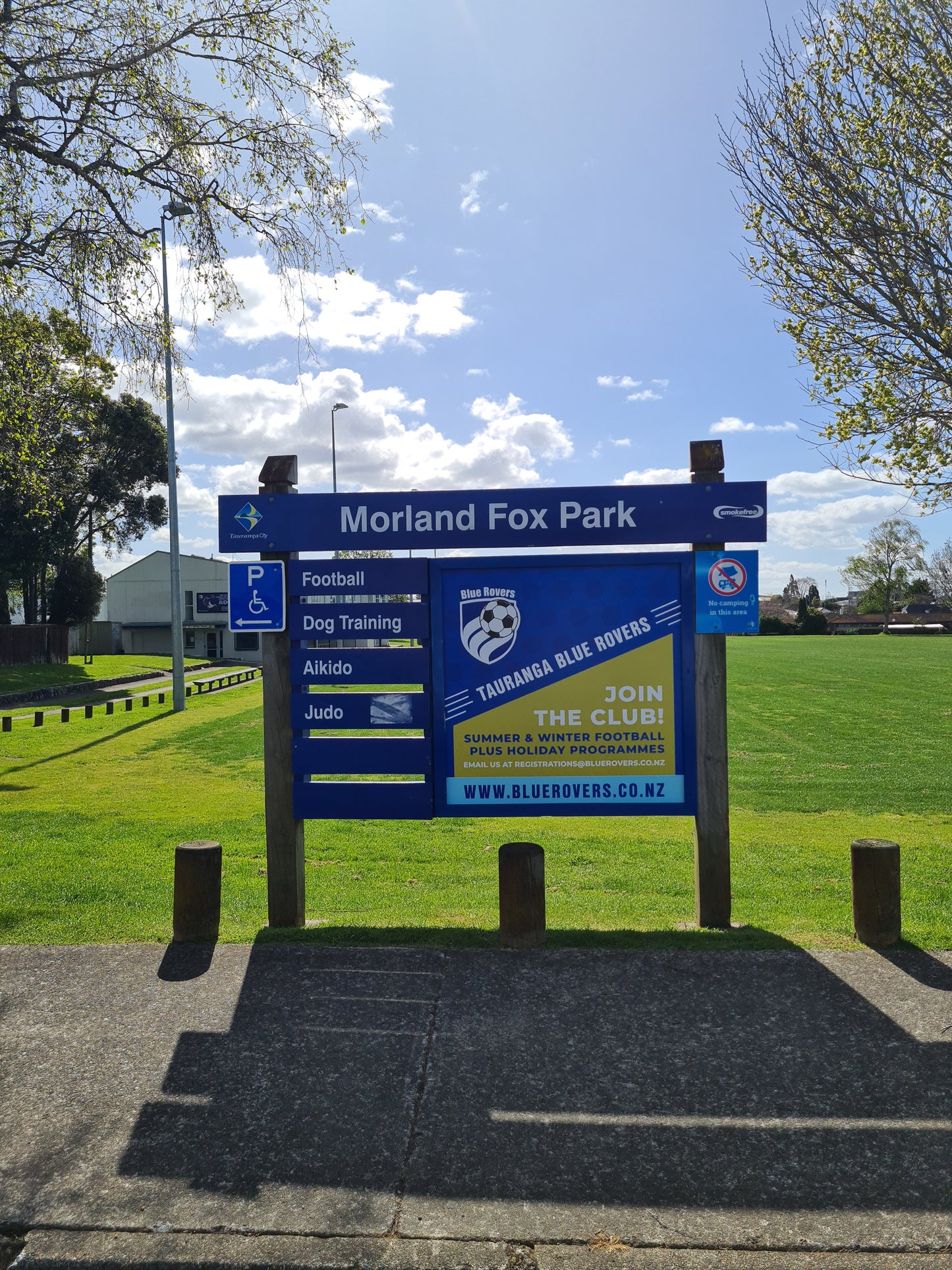 Custom Corflute Signs – Lightweight, Weatherproof & Affordable