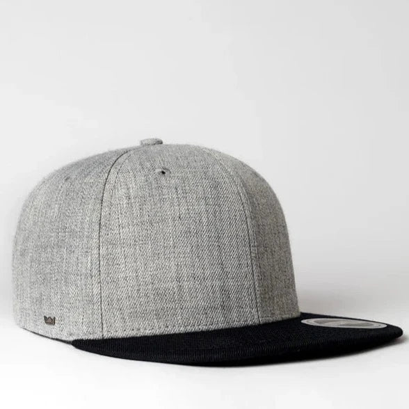 Snapback Flat Peak